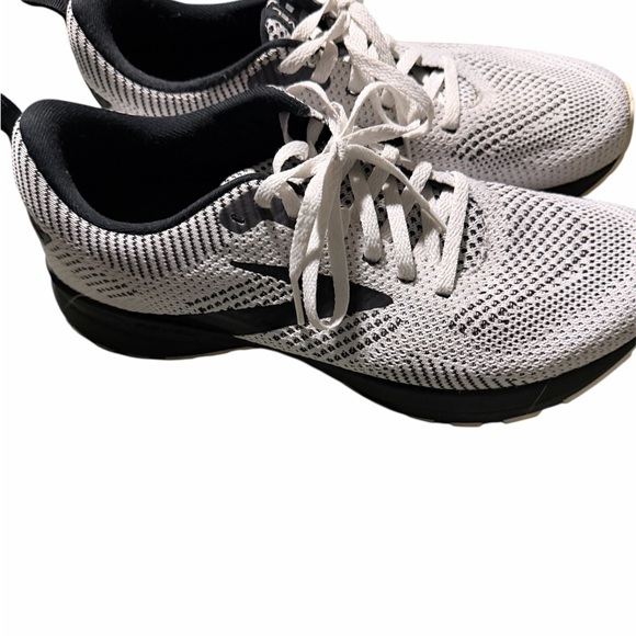 Brooks Revel 5 Running shoes - Picture 2 of 4